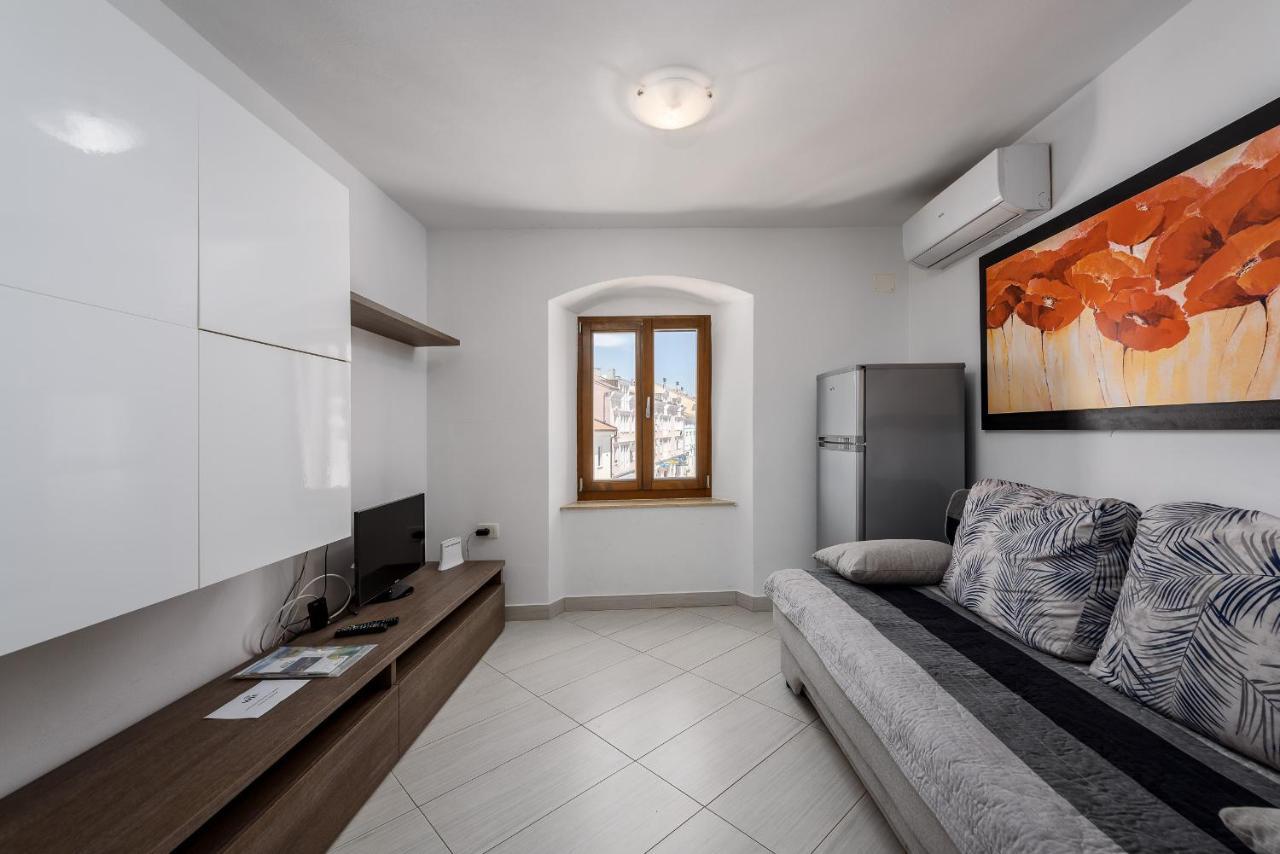 Apartments Dante Umag Kültér fotó