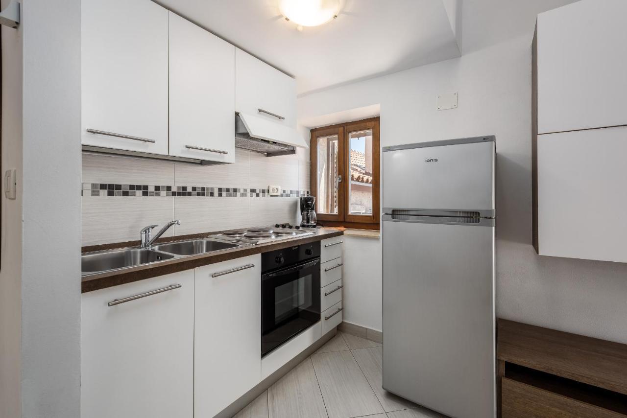 Apartments Dante Umag Kültér fotó