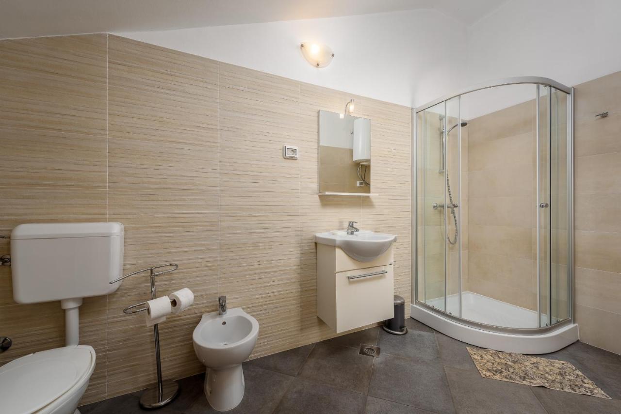 Apartments Dante Umag Kültér fotó