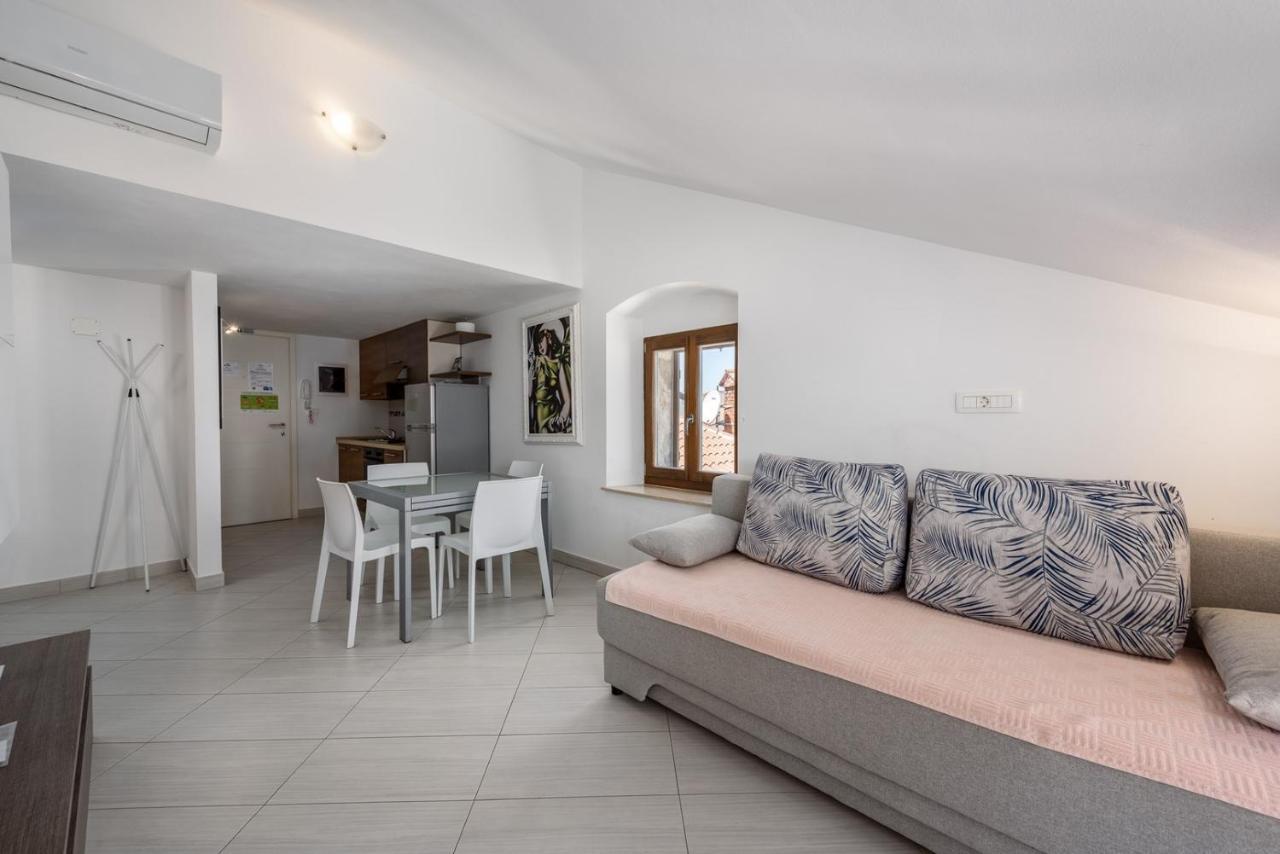 Apartments Dante Umag Kültér fotó
